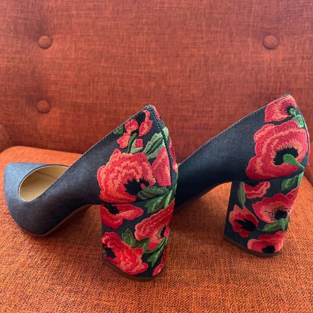Jessica Simpson Embroidered Denim Pumps "Lannah" - Size 7 - Picture 3 of 9